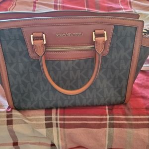 Michael Kors Large Selma purse